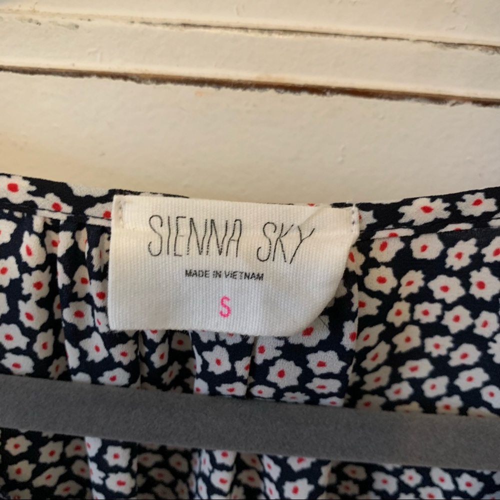 Sienna Sky Blouse - Picture 3 of 6